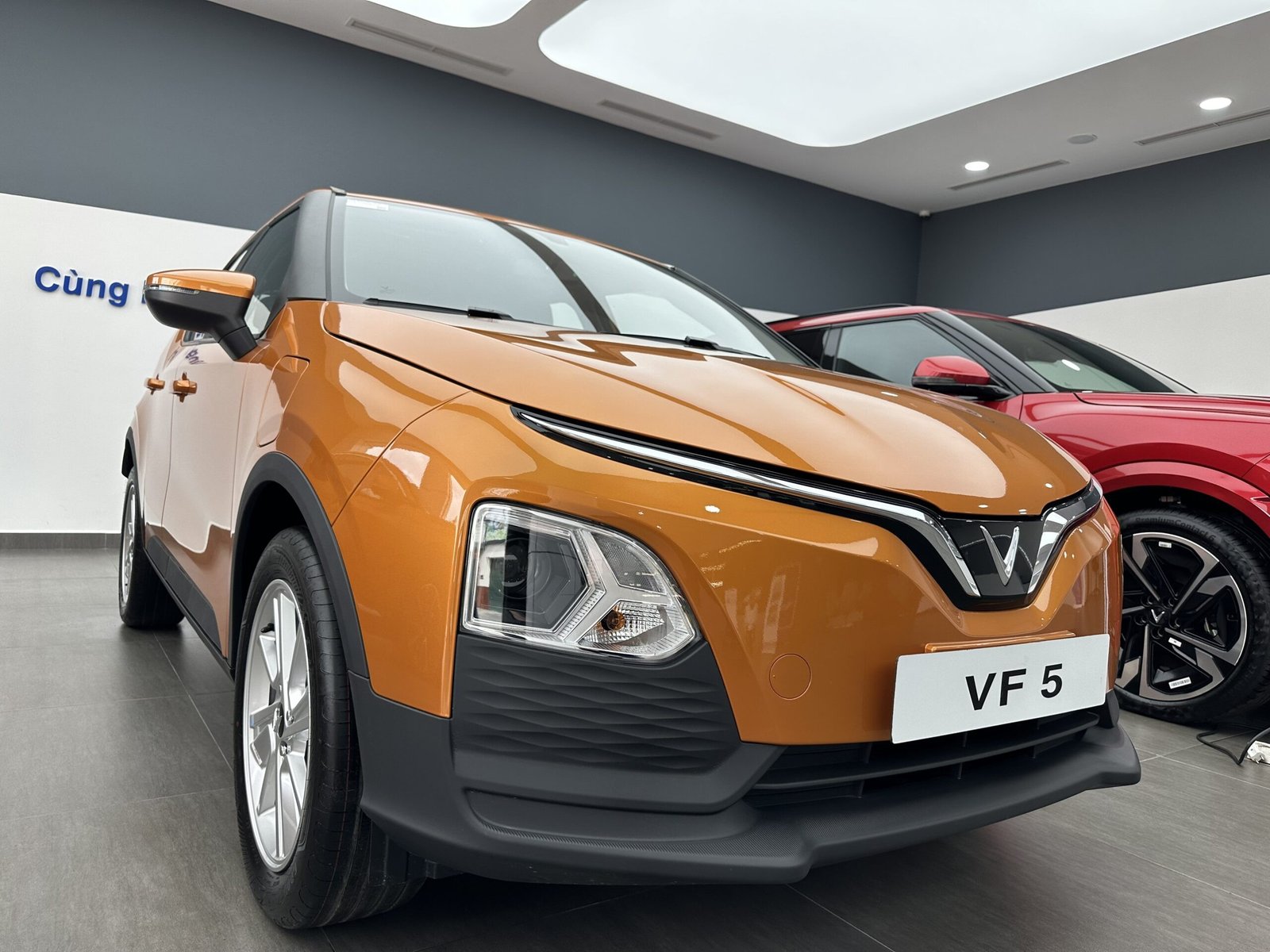 Bảng thông số kỹ thuật chi tiết của VinFast VF5 Plus thể hiện khả năng vận hành