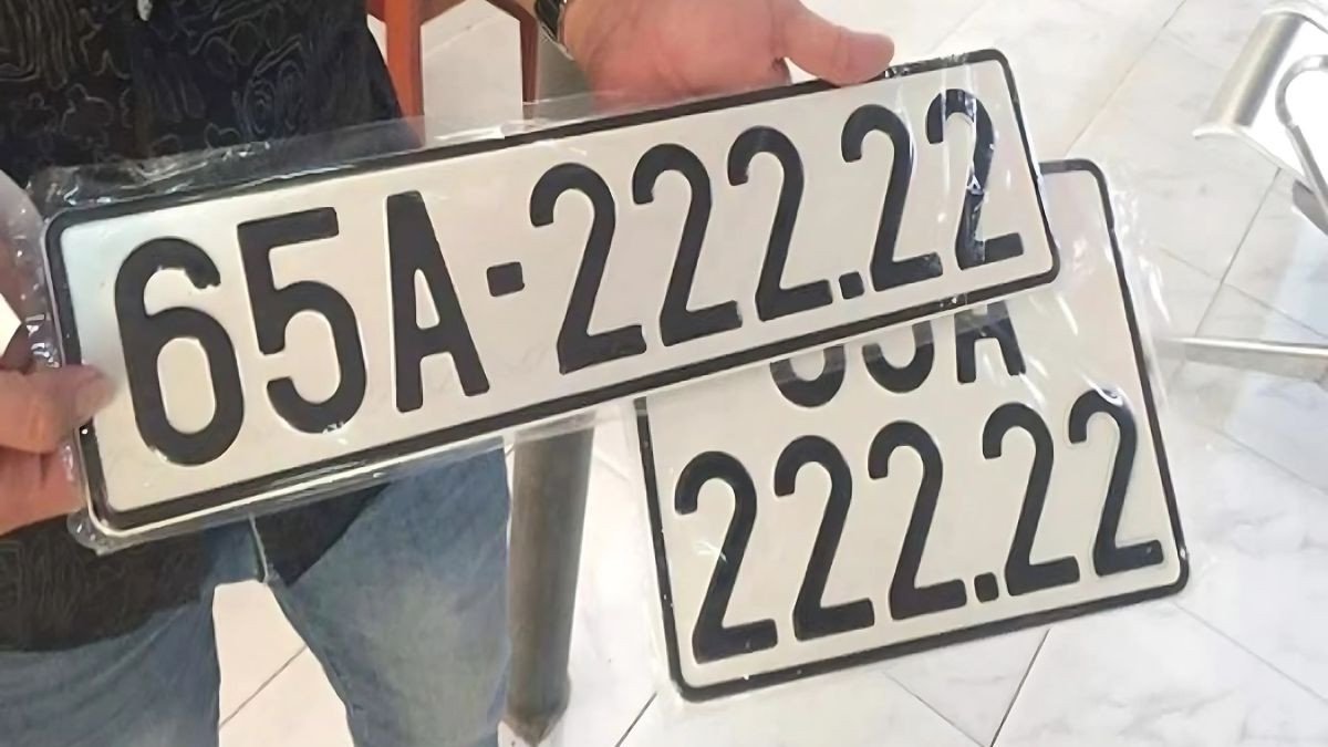 Chi tiết biển số xe cá nhân Cần Thơ với nền trắng chữ đen