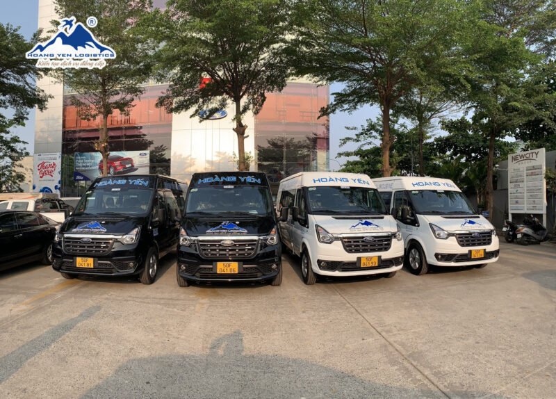 Hình ảnh nội thất xe Limousine sang trọng với ghế ngồi bọc da cao cấp