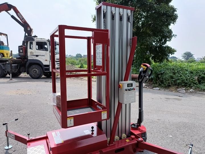 Khung nâng người trục đơn với thiết kế gọn nhẹ cho công việc trên cao