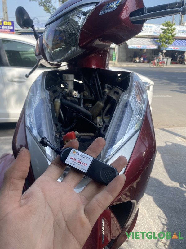 Một giao diện phần mềm theo dõi hành trình xe máy trên điện thoại di động