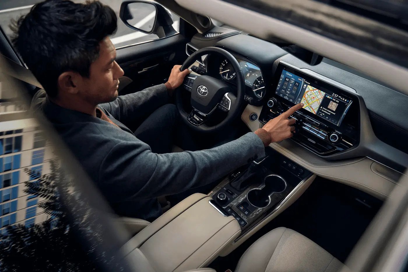 Mức phạt tiền khi người không đủ tuổi lái xe ô tô