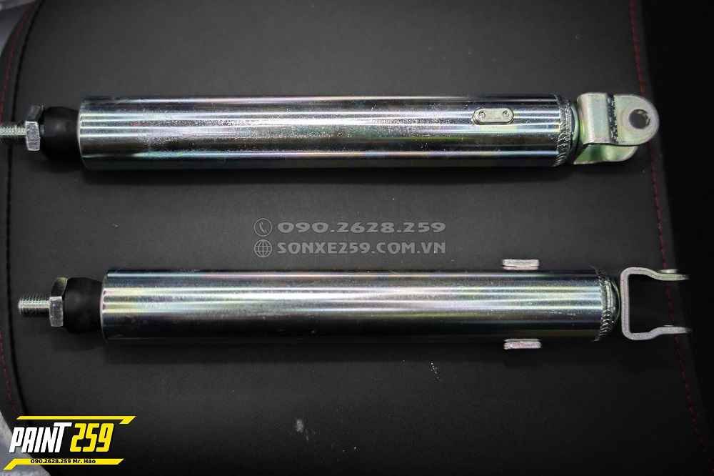 Quá trình xử lý bề mặt chi tiết xe trước khi đưa vào bể mạ