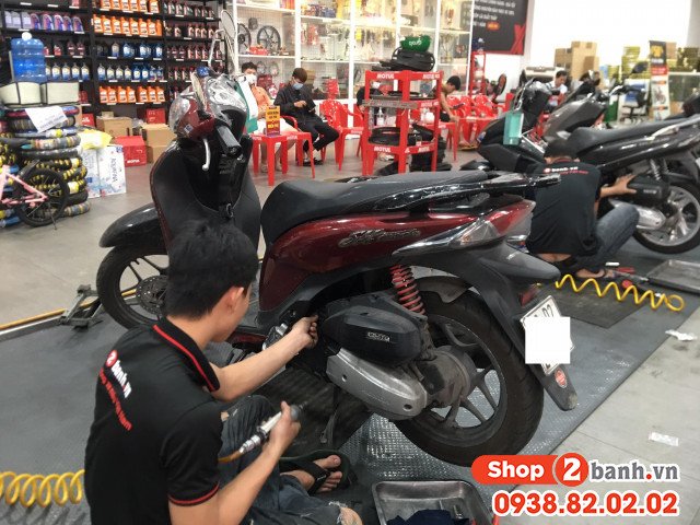 Xăng bị đọng cặn trong bình xăng con gây khó nổ máy