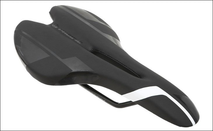 Yên xe đạp được làm từ vật liệu bền bỉ, giúp duy trì tư thế ngồi chuẩn xác