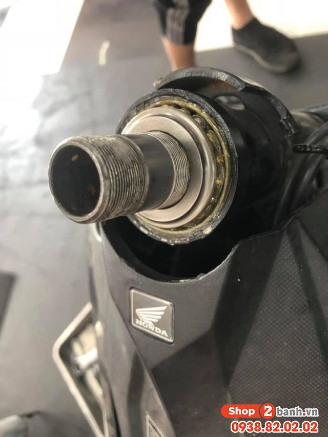 Nhận Diện Dấu Hiệu Hỏng Hóc **Bạc Đạn Cổ Xe Máy**