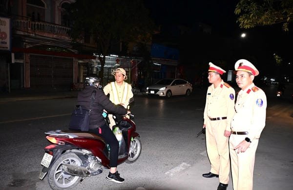 Ảnh Bị Công An Bắt Xe Máy Ban Đêm 12