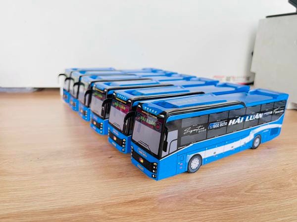 Mô Hình Xe Khách Thaco 2