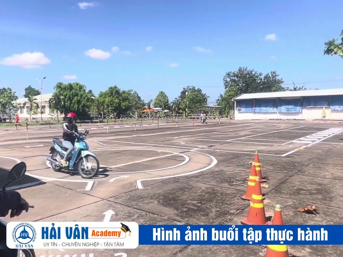 Ảnh minh họa các thủ tục cần thiết khi đăng ký thi bằng lái xe máy tại Nha Trang