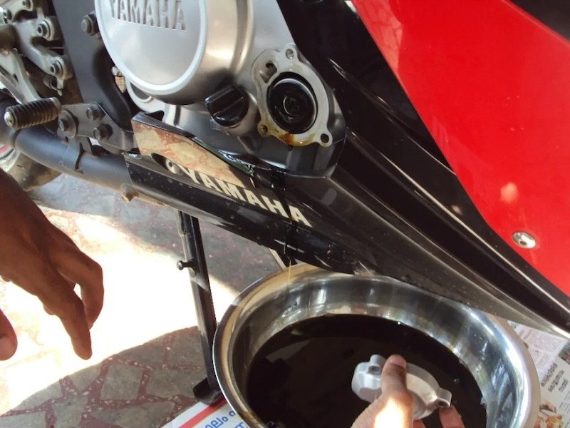 Ảnh minh họa động cơ xe máy đang hoạt động