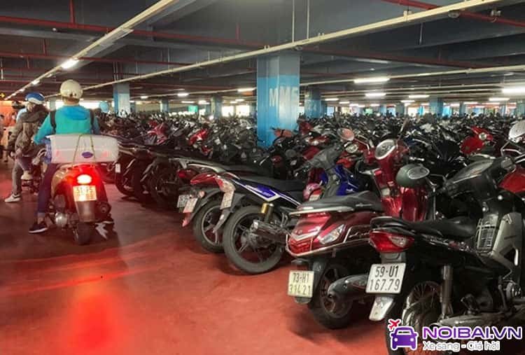 Bãi gửi xe máy được quy hoạch tại sân bay Nội Bài