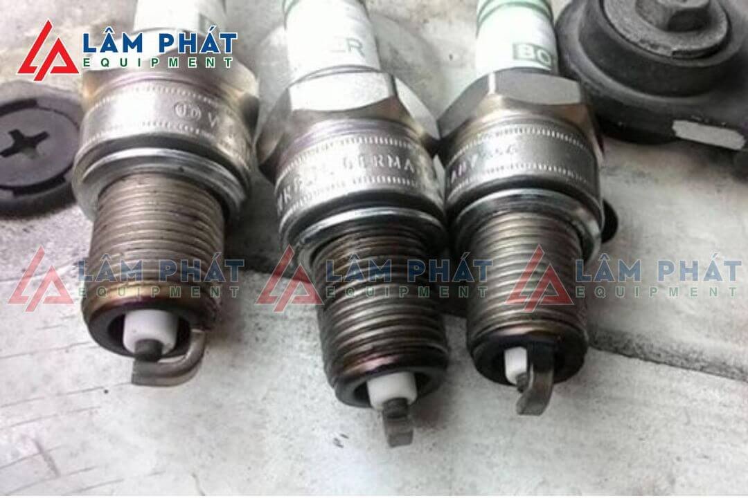 Bảng giá tham khảo thay thế bugi cho các dòng xe tay ga