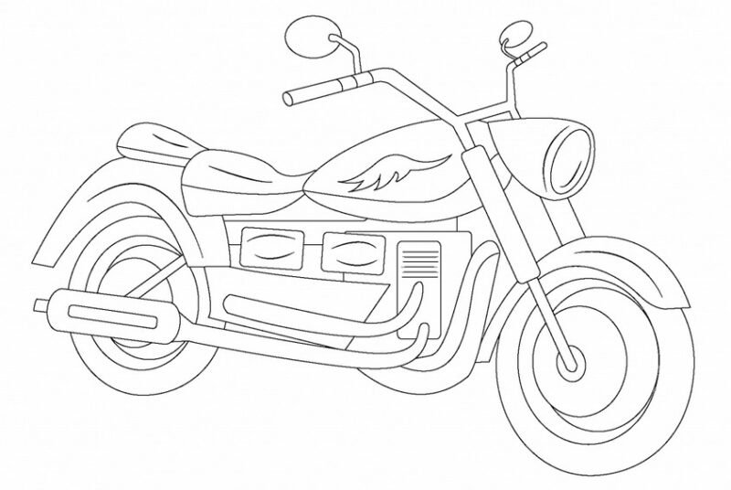 Bé tập trung tô màu một chiếc xe hai bánh đơn giản