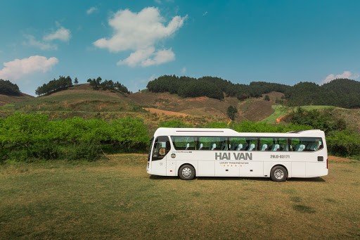 Bến xe Mộc Châu nơi tập trung các phương tiện di chuyển đi Hà Nội