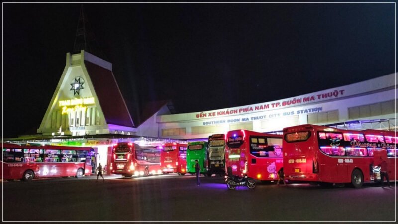 Bến xe phía Nam BMT là điểm dừng chân quen thuộc cho nhiều chuyến xe