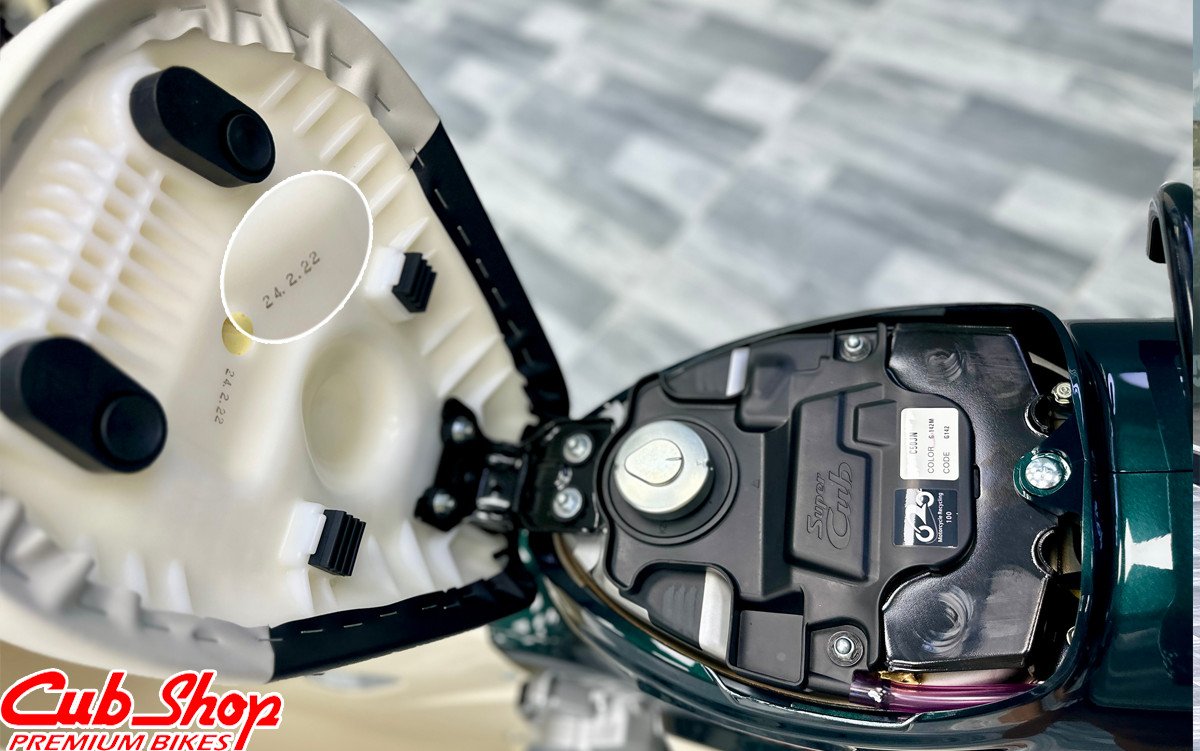 Bình xăng xe Cub 50 Nhật Bản với thiết kế cổ điển