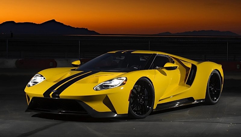 Bộ sưu tập hình nền siêu xe chạy trong màn đêm 4K