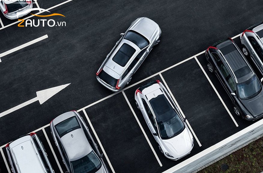 Các bước điều chỉnh vô lăng để trả thẳng lái trong quá trình lùi xe