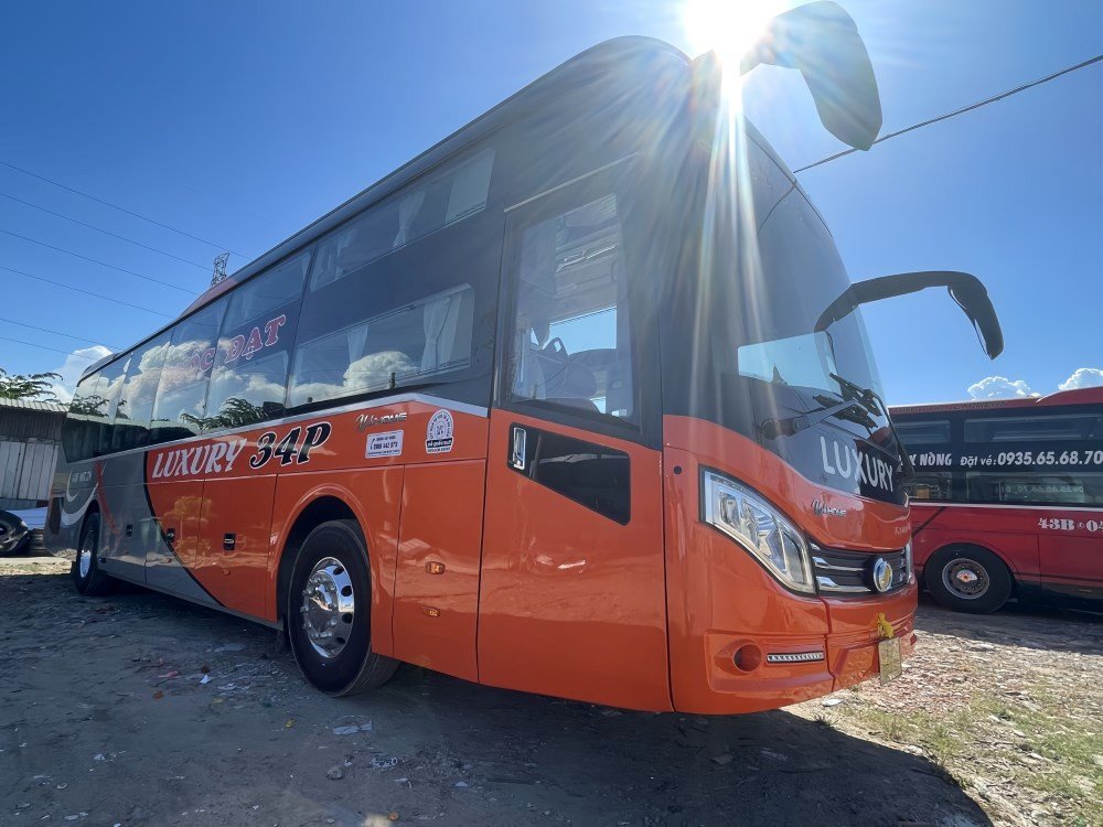 Các đầu số điện thoại hỗ trợ đa dạng của nhà xe Quốc Đạt