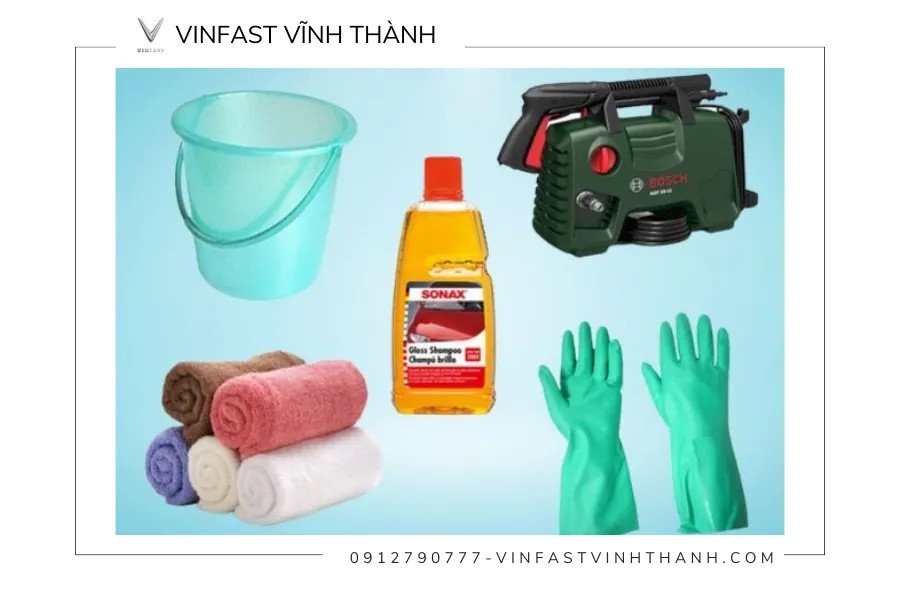 Các dụng cụ cần thiết để rửa xe máy điện an toàn