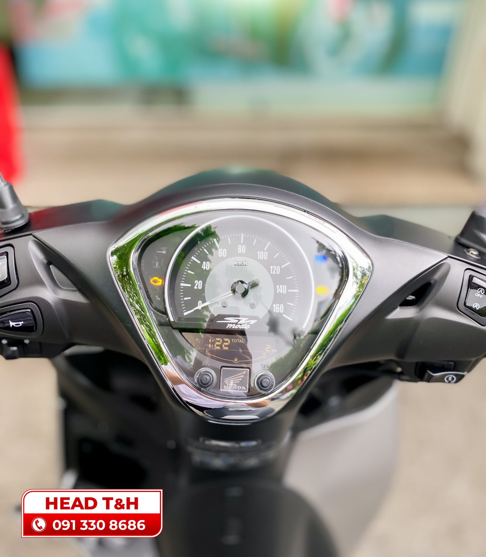 Cận cảnh mặt đồng hồ LCD hiện đại trên xe SH Mode