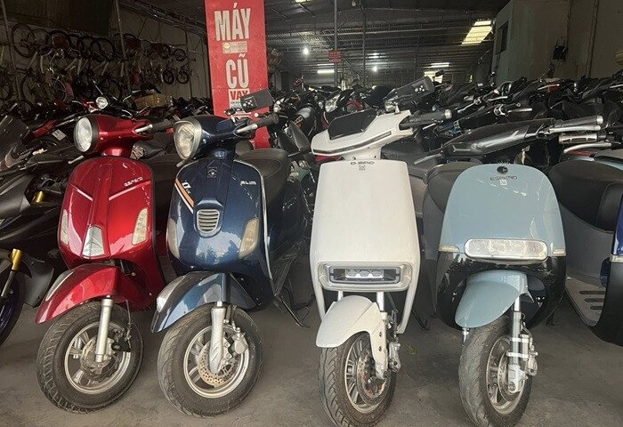 Cận cảnh một chiếc xe số phổ thông thường được sử dụng để đi lại hàng ngày