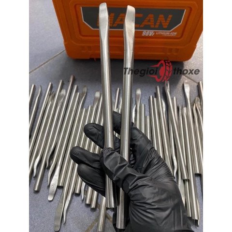 Cấu tạo và chất liệu của dụng cụ nạy lốp xe máy bằng inox