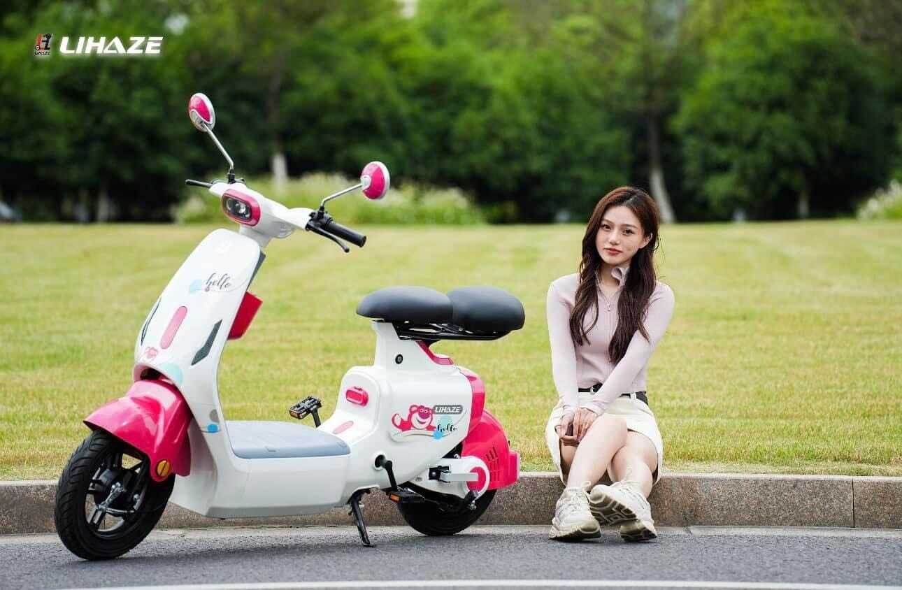 Chi tiết thiết kế của mẫu Dylexe VC V1 với đèn xi nhan đặc trưng