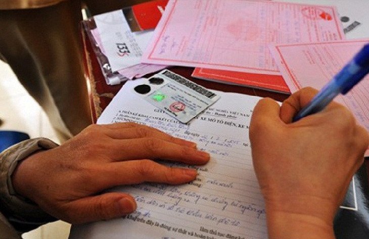 Chuẩn bị hồ sơ đăng ký xe máy là bước quan trọng đầu tiên