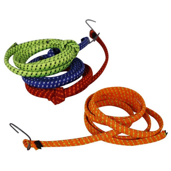 Chuẩn bị vật dụng cần thiết để bọc nệm trước khi vận chuyển bằng xe máy