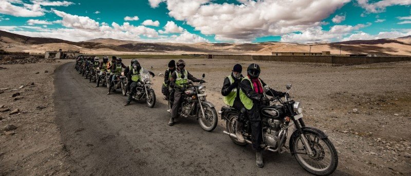 Chuẩn bị xe máy cho chuyến hành trình khám phá các cung đường