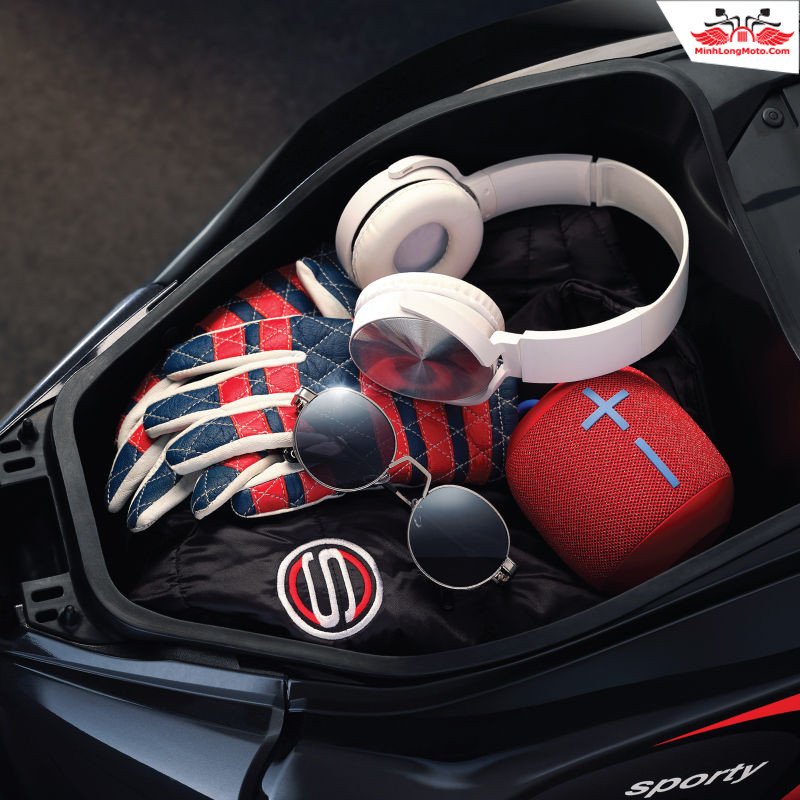 Cốp xe Honda Scoopy với dung tích lớn