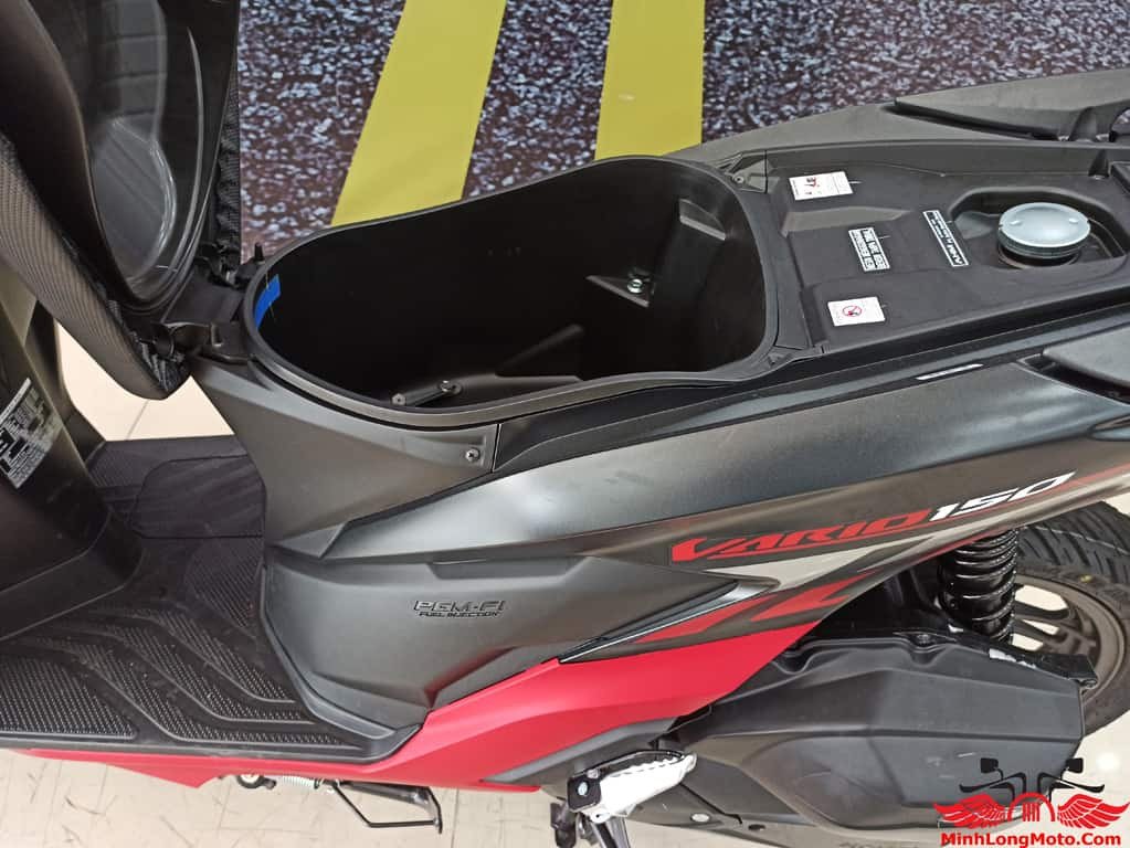 Cốp xe vario 150