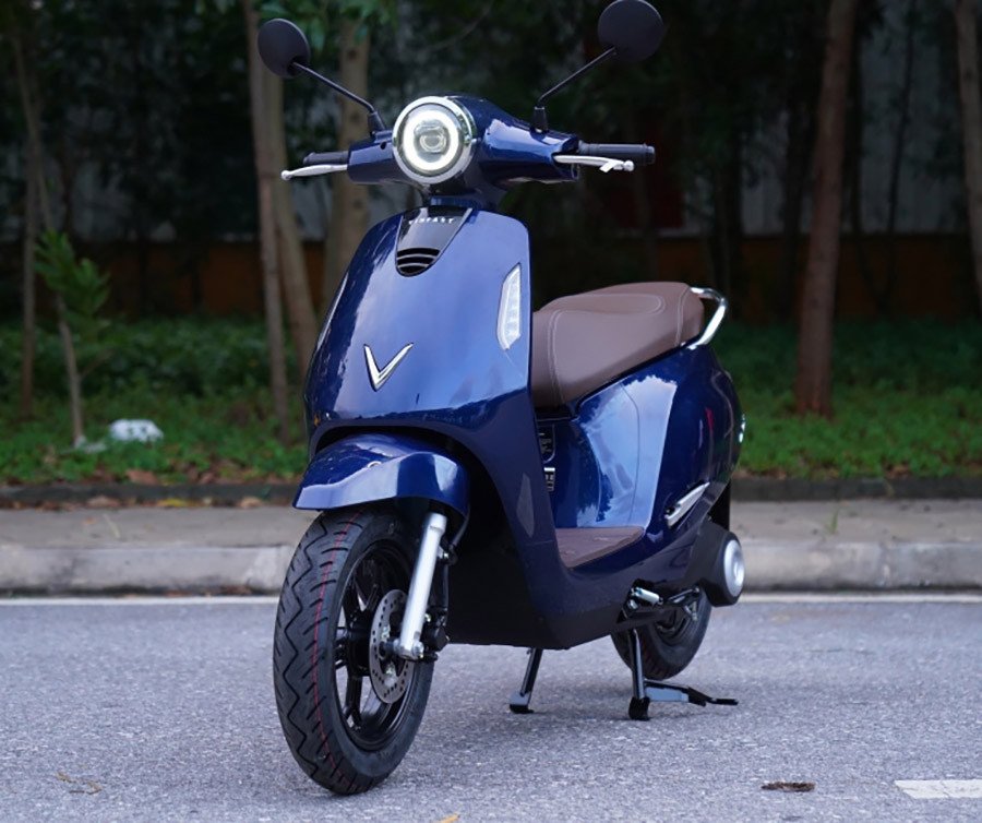 Cửa hàng chuyên bán xe điện cũ VinFast tại Hà Nội với nhiều mẫu xe được trưng bày