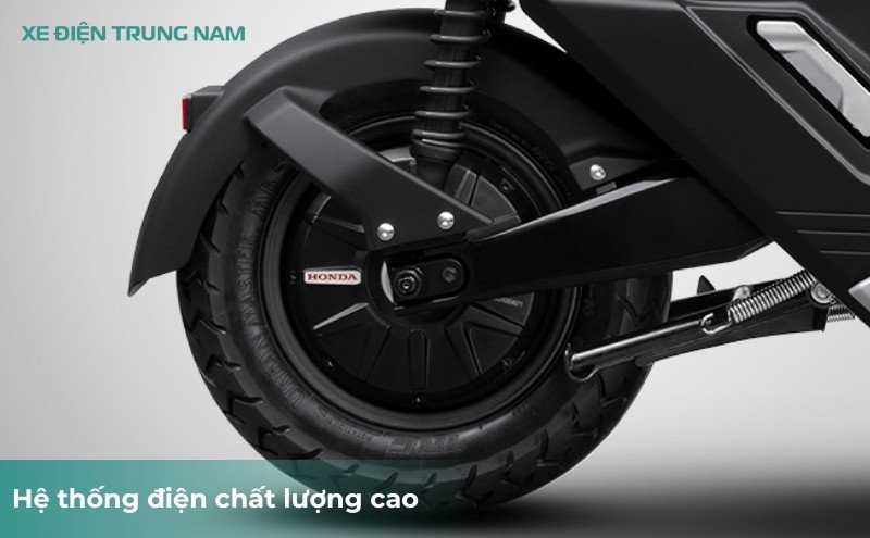 Động cơ điện tích hợp bánh sau và hệ thống điều khiển năng lượng trên xe điện Honda ICON e