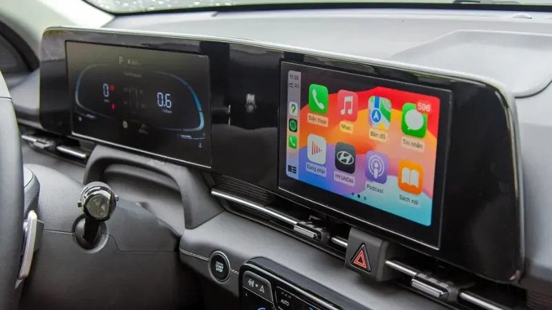 Động cơ và các chế độ lái của xe 5 chỗ