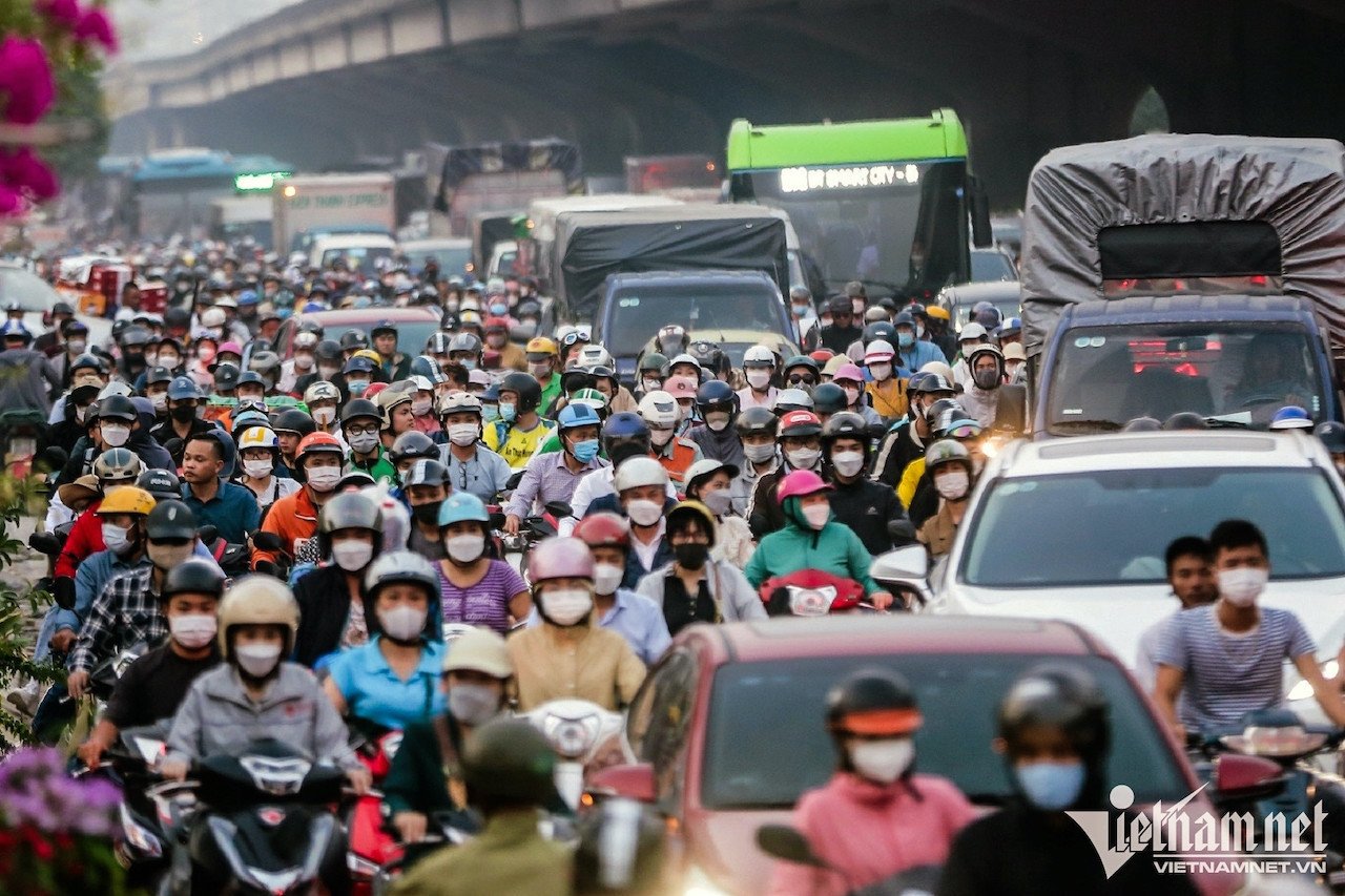 Động thái của Hà Nội sau chỉ thị cấm xe máy xăng Vành đai 1