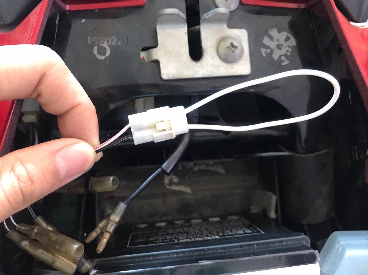 Dụng cụ kết nối đọc lỗi thủ công cho xe Suzuki