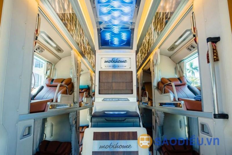 Hàng ghế giường nằm tiện nghi và hiện đại trên xe Limousine giường nằm