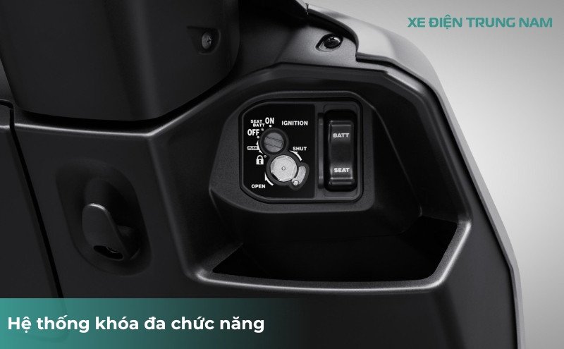 Hệ thống khóa đa chức năng thông minh trên xe điện Honda