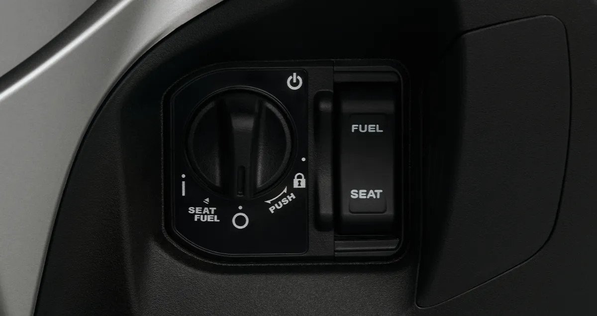 Hệ thống khóa Smart Key hiện đại giúp bảo vệ xe hiệu quả