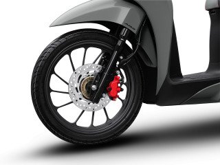 Hệ thống phanh ABS trên bánh trước của xe SH Mode đảm bảo an toàn