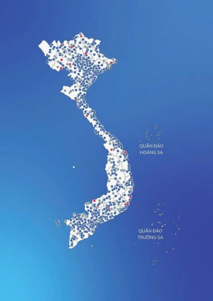 Hệ thống trụ sạc xe điện VinFast được lắp đặt tại nhiều địa điểm chiến lược trên cả nước