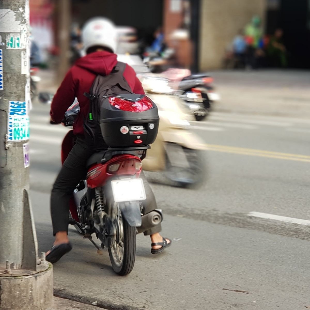 Hình ảnh chi tiết các bộ phận của combo thùng và baga Givi