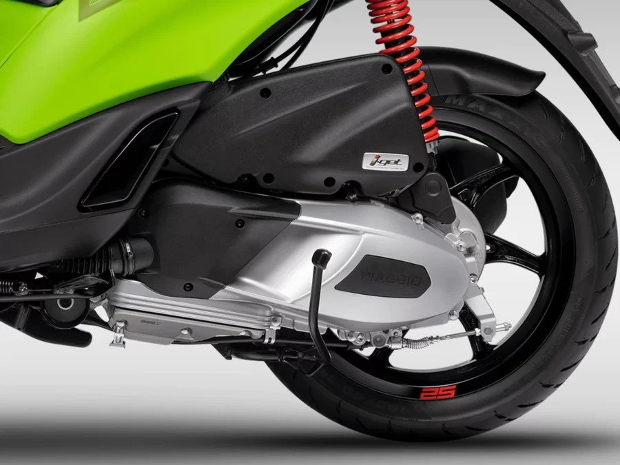 Hình ảnh chi tiết động cơ iGet 125cc được trang bị trên xe Liberty