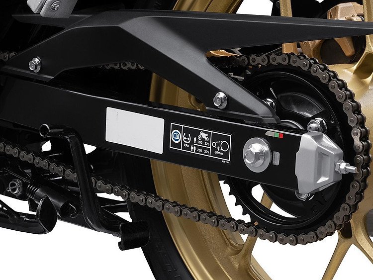 Hình ảnh chi tiết hệ thống xích xe với vòng phớt O-ring