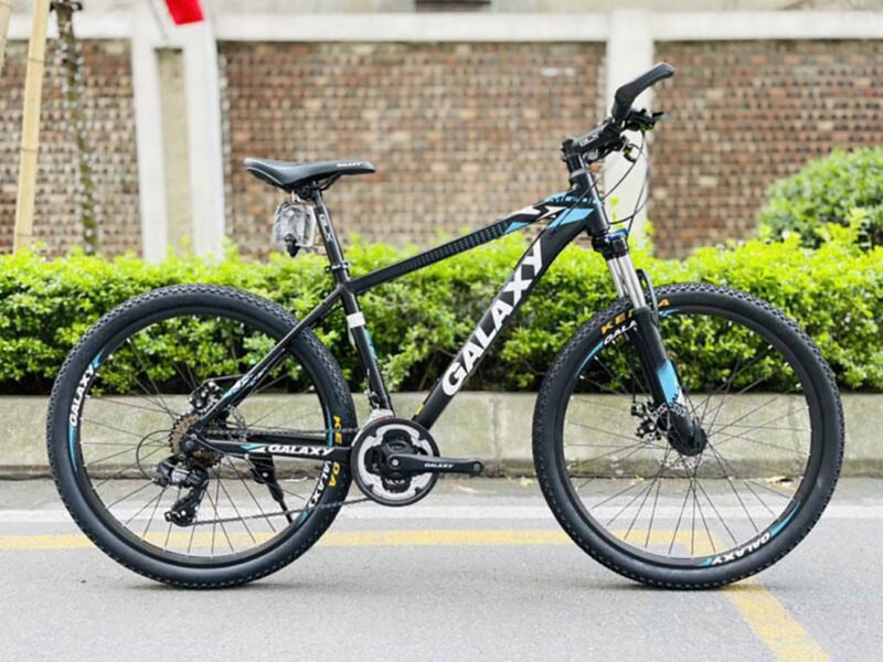 Hình ảnh chi tiết một chiếc xe đạp địa hình Galaxy với khung nhôm mạnh mẽ