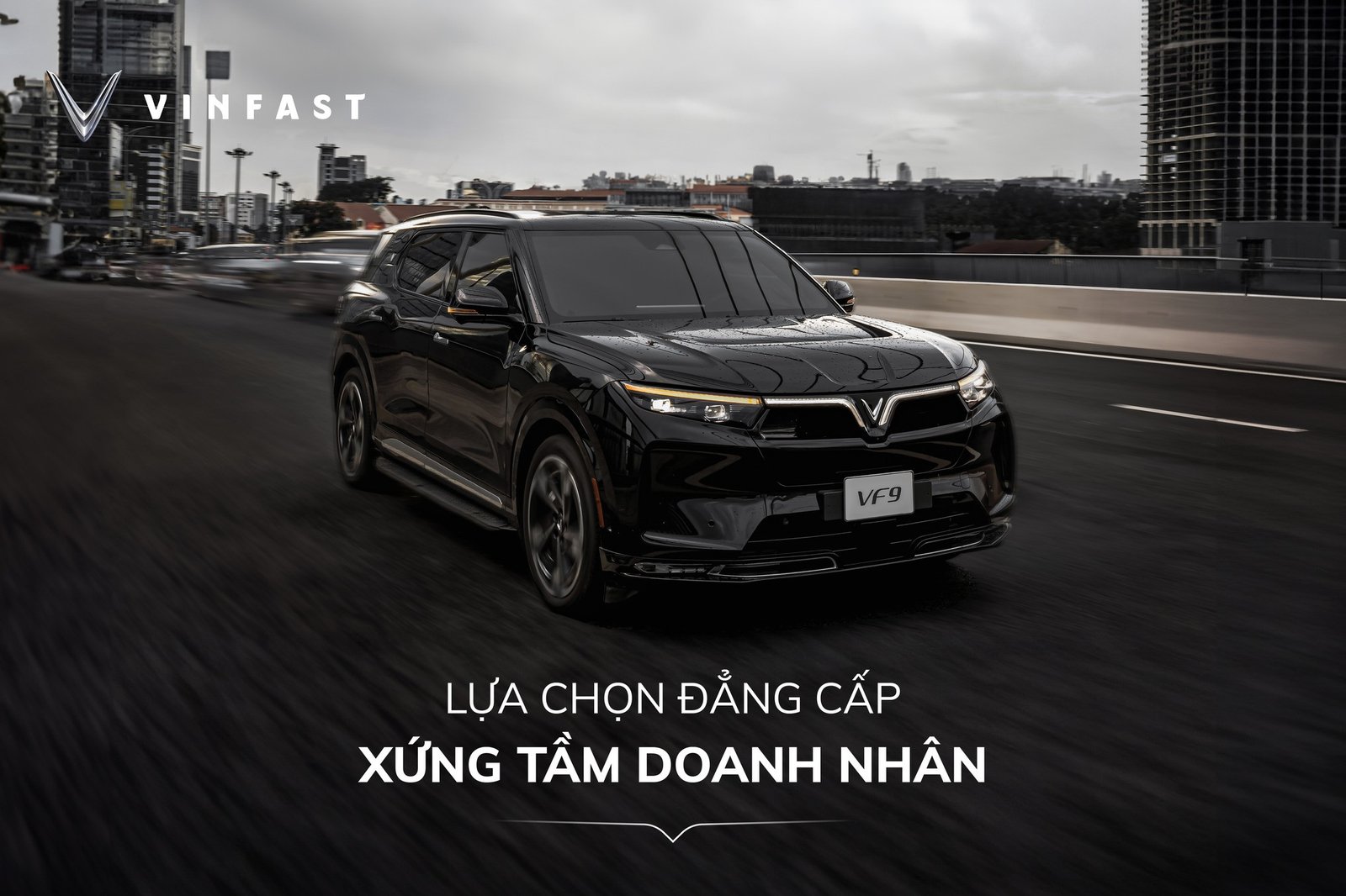 Hình ảnh chi tiết phần đầu xe VinFast VF9 với dải đèn đặc trưng