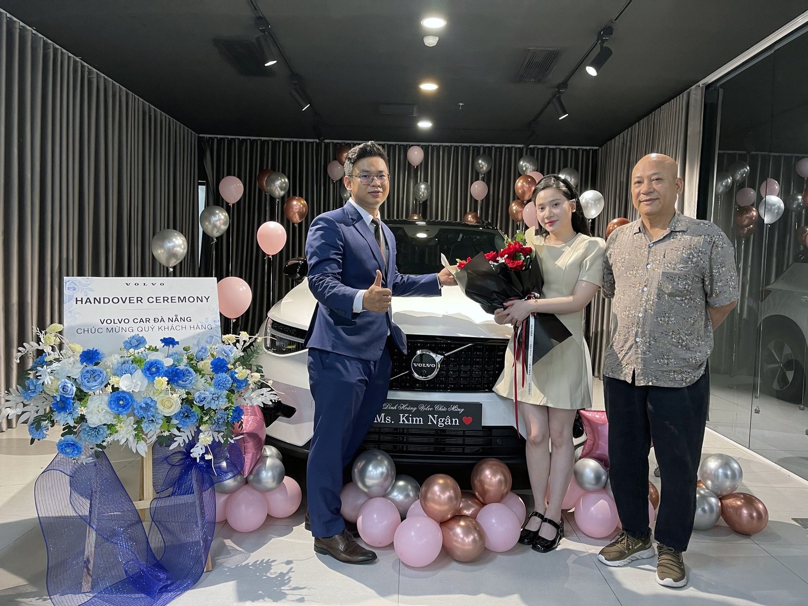 Hình ảnh chi tiết về mẫu SUV cỡ nhỏ Volvo XC40 thể hiện sự trẻ trung và hiện đại