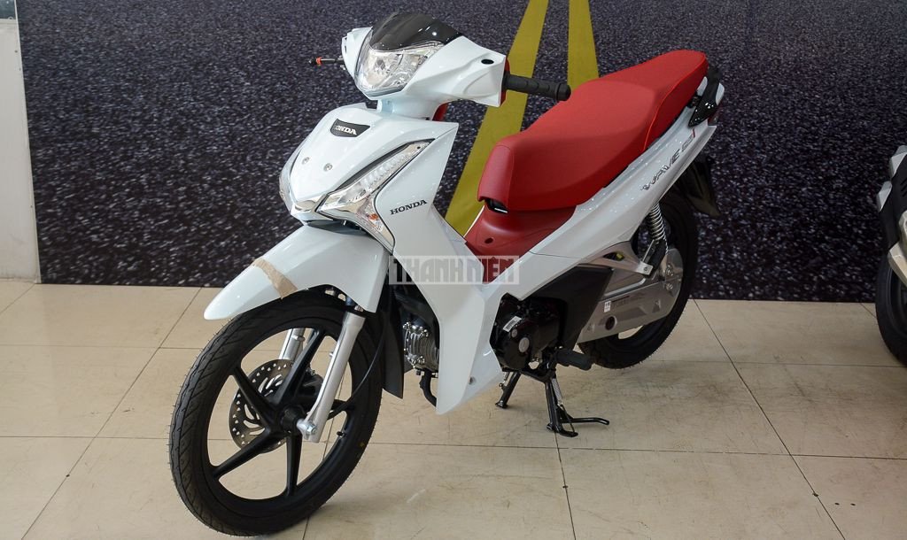 Hình ảnh chiếc Honda Wave 125i phiên bản Thái Lan với thiết kế khác biệt so với xe nội địa